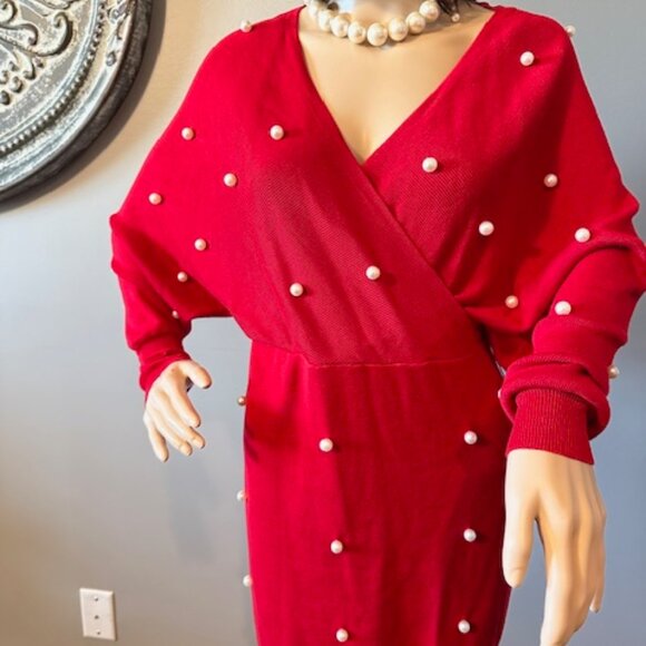 IMMODEL RED MINI KNIT X NECKLINE DRESS WITH PEARLS W/DOLMAN SLEEVES - SZ L - Picture 2 of 4